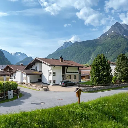 Haus Klaudia Gstrein *